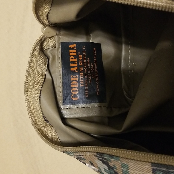 Code Alpha Military Digital Camo Tactical Toiletry Bag - Picture 4 of 4